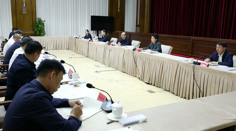 许勤主持召开省生态环境保护和督察工作委员会全体会议